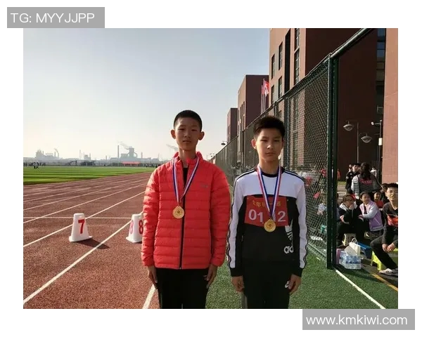 足球球星卡通形象精彩展示：个性化插画勾画明星球员独特风采